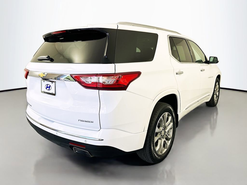 Used 2021 Chevrolet Traverse Premier w/ LPO, Cargo Package image 5
