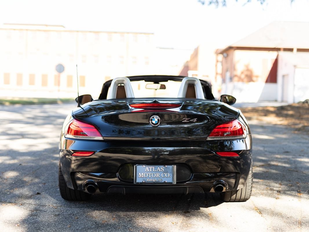 Used 2011 BMW Z4 sDrive35is RWD image 9