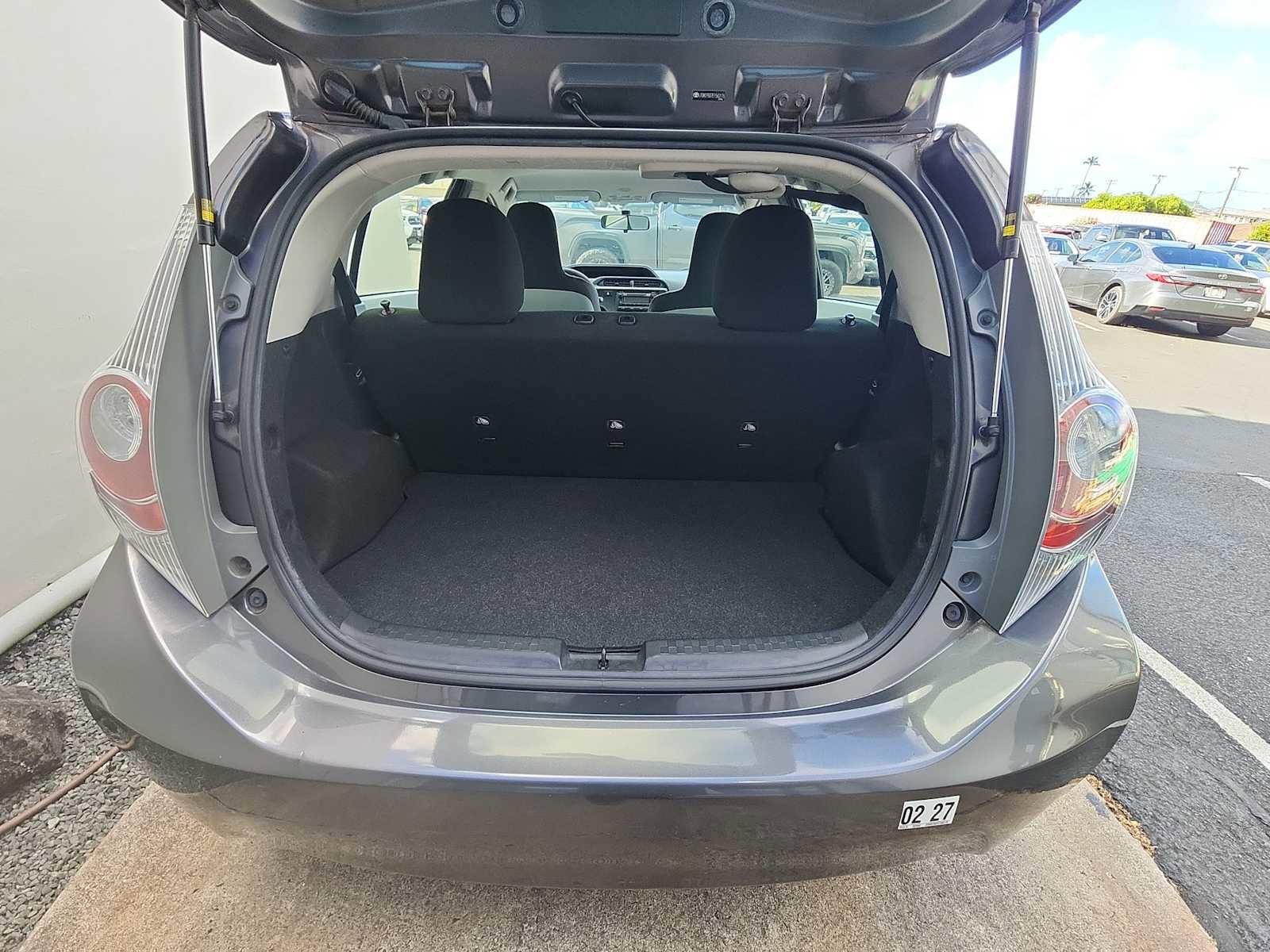 Used 2014 Toyota Prius C One FWD image 22