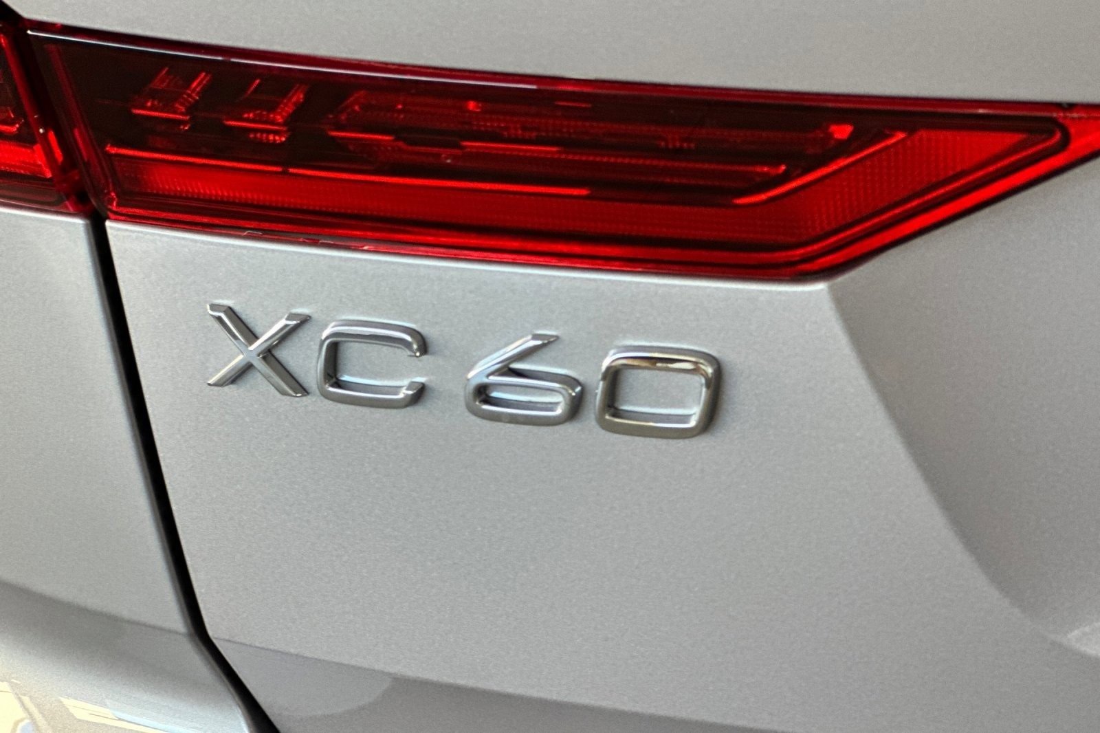 New 2026 Volvo XC60 B5 Plus w/ Climate Package image 12