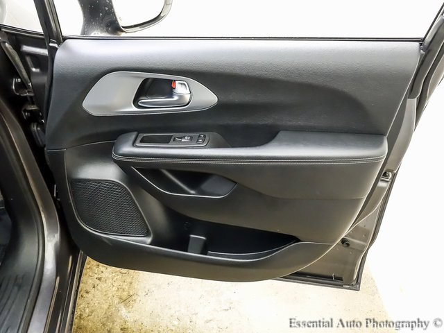 Used 2020 Chrysler Pacifica Limited w/ Advanced Safetytec Group image 22