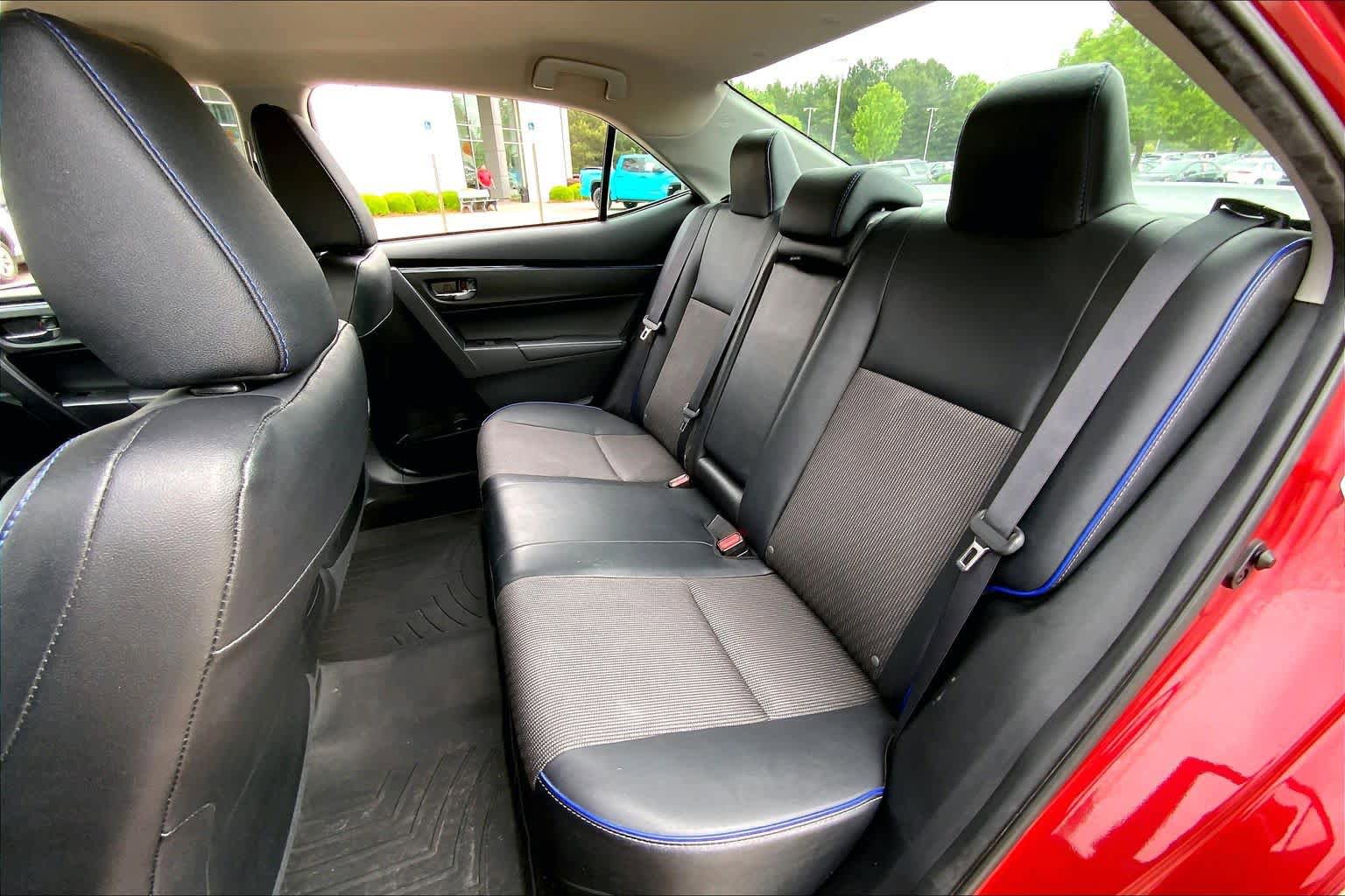 Used 2017 Toyota Corolla SE w/ Carpet Mat Package (TMS) FWD image 20