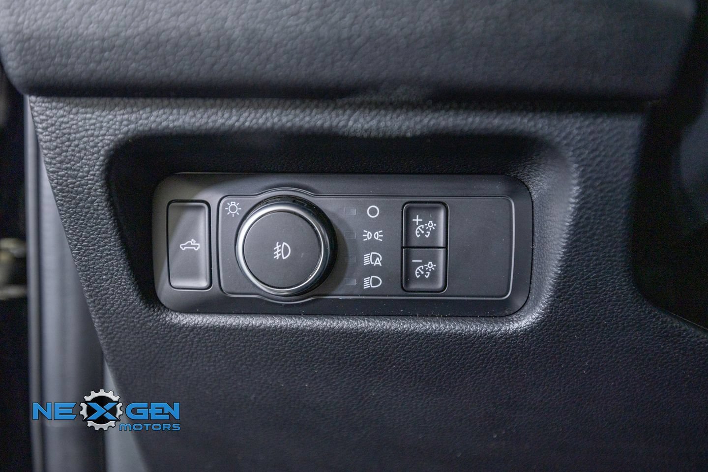 Used 2025 Ford Ranger XLT w/ FX4 Off-Road Package AWD/4WD image 14