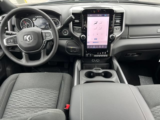 New 2026 RAM 2500 Big Horn AWD/4WD image 2