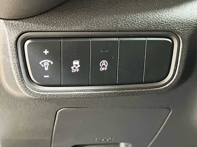 Certified 2025 Kia Soul LX w/ LX Technology Package image 10