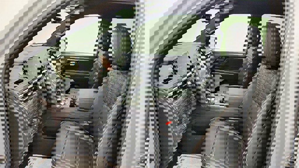 Used 2025 GMC Sierra EV Denali AWD/4WD image 17