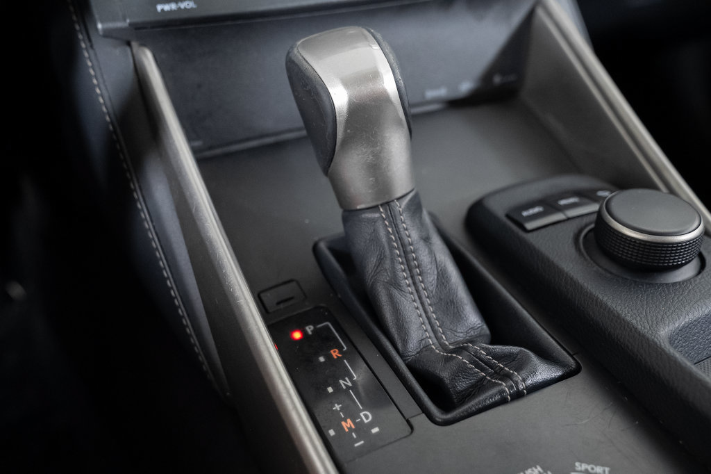 Used 2016 Lexus IS 200t RWD image 31