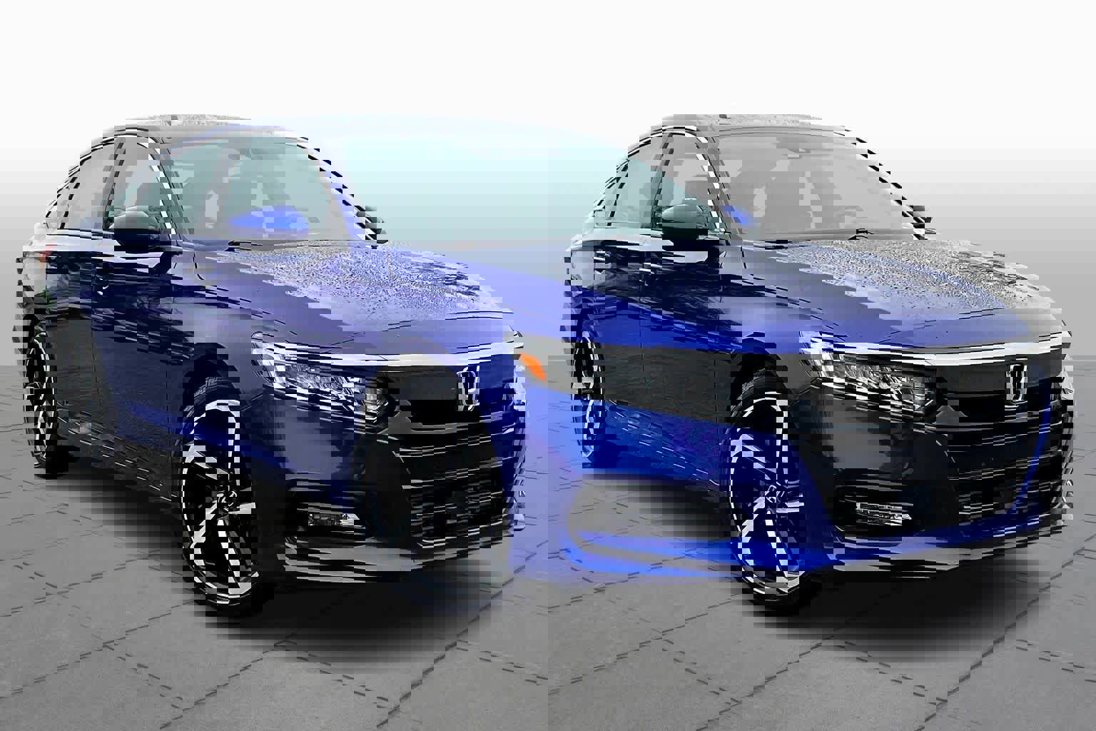 Used 2020 Honda Accord Sport image 3