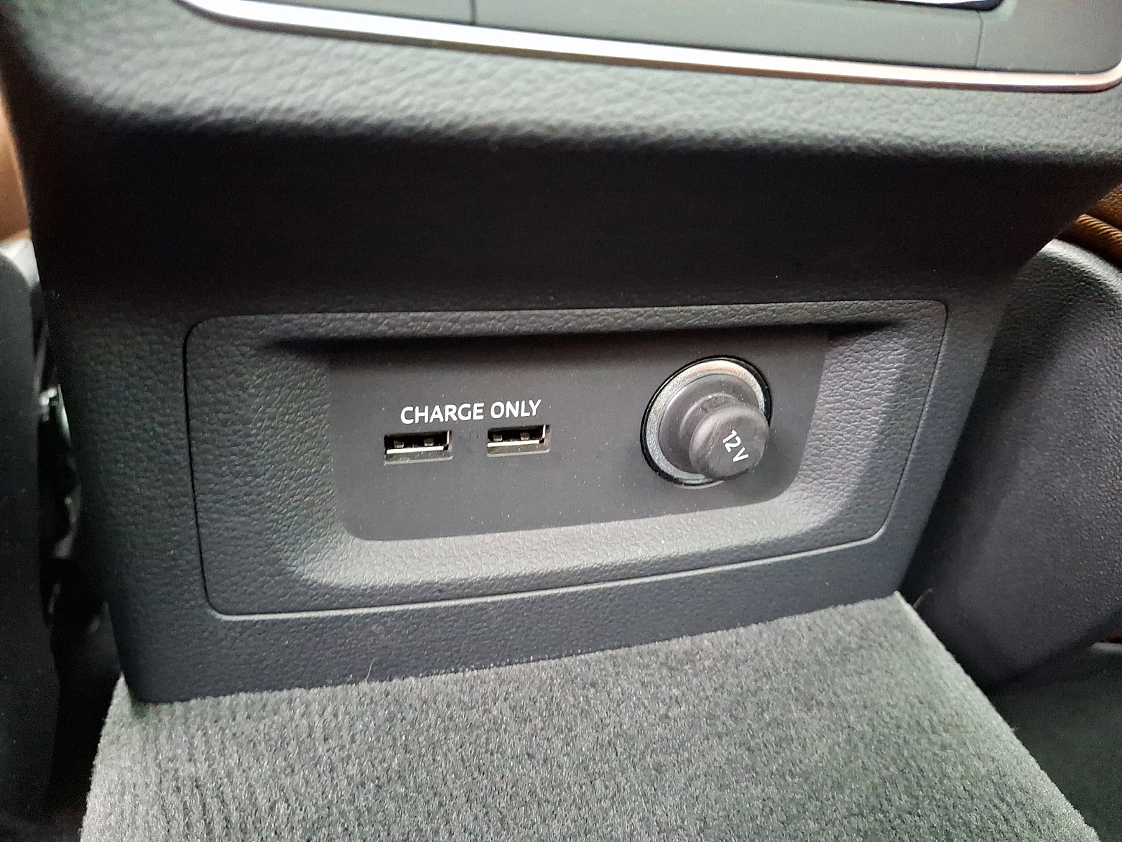 Certified 2025 Audi Q5 2.0T Premium image 11