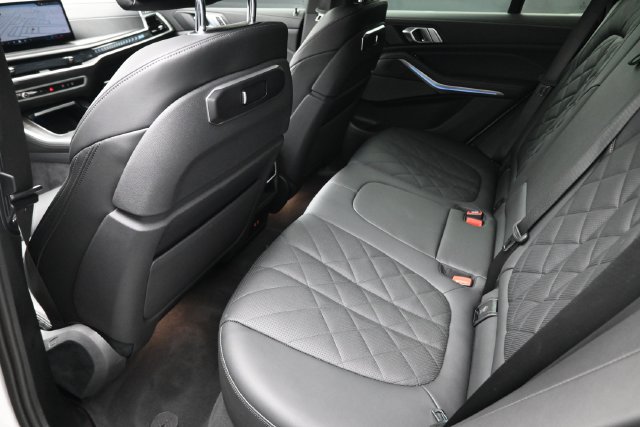 Certified 2024 BMW X5 xDrive40i w/ Premium Package AWD/4WD image 20