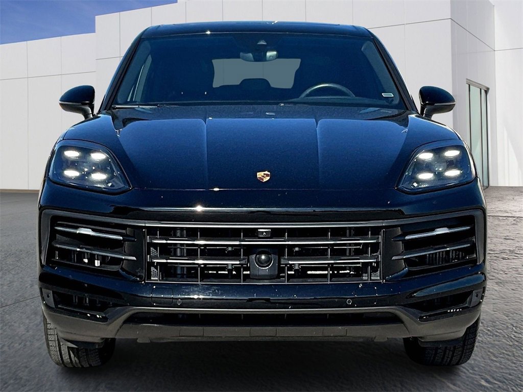 Used 2024 Porsche Cayenne image 10