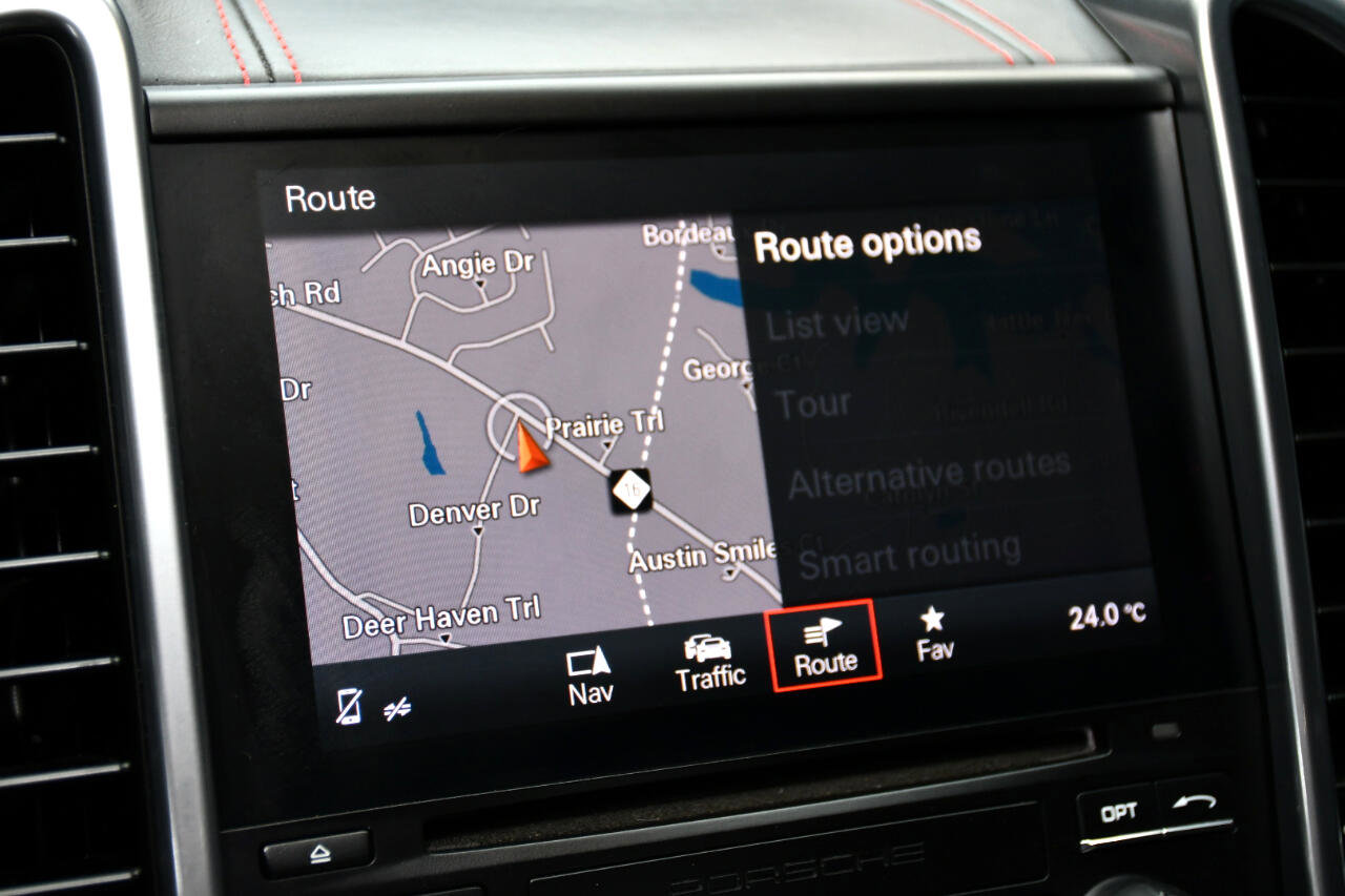 Used 2017 Porsche Cayenne GTS image 51