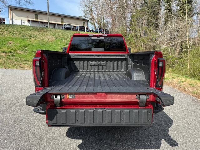 Used 2026 GMC Sierra 2500 AT4X image 11
