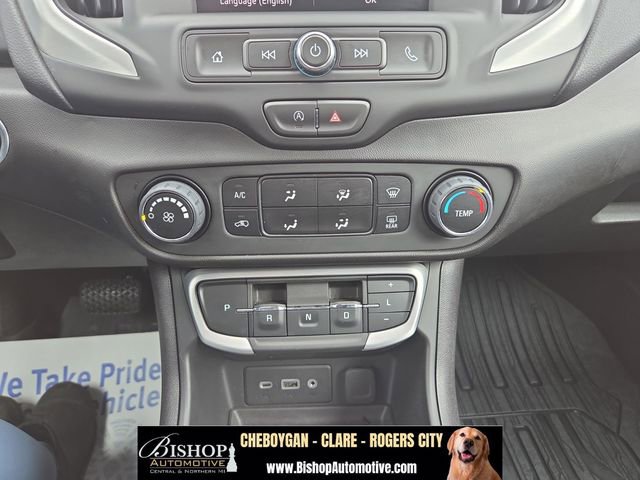 Used 2024 GMC Terrain SLE w/ LPO, Floor Liner Package FWD image 14
