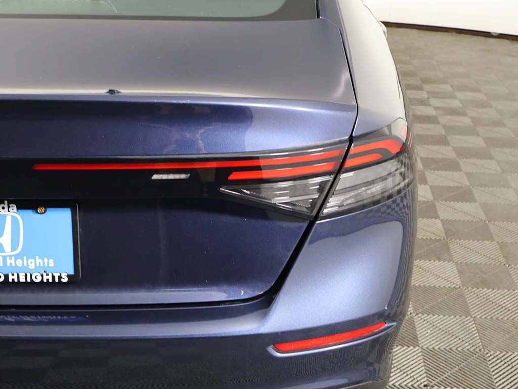 Used 2023 Honda Accord EX image 16
