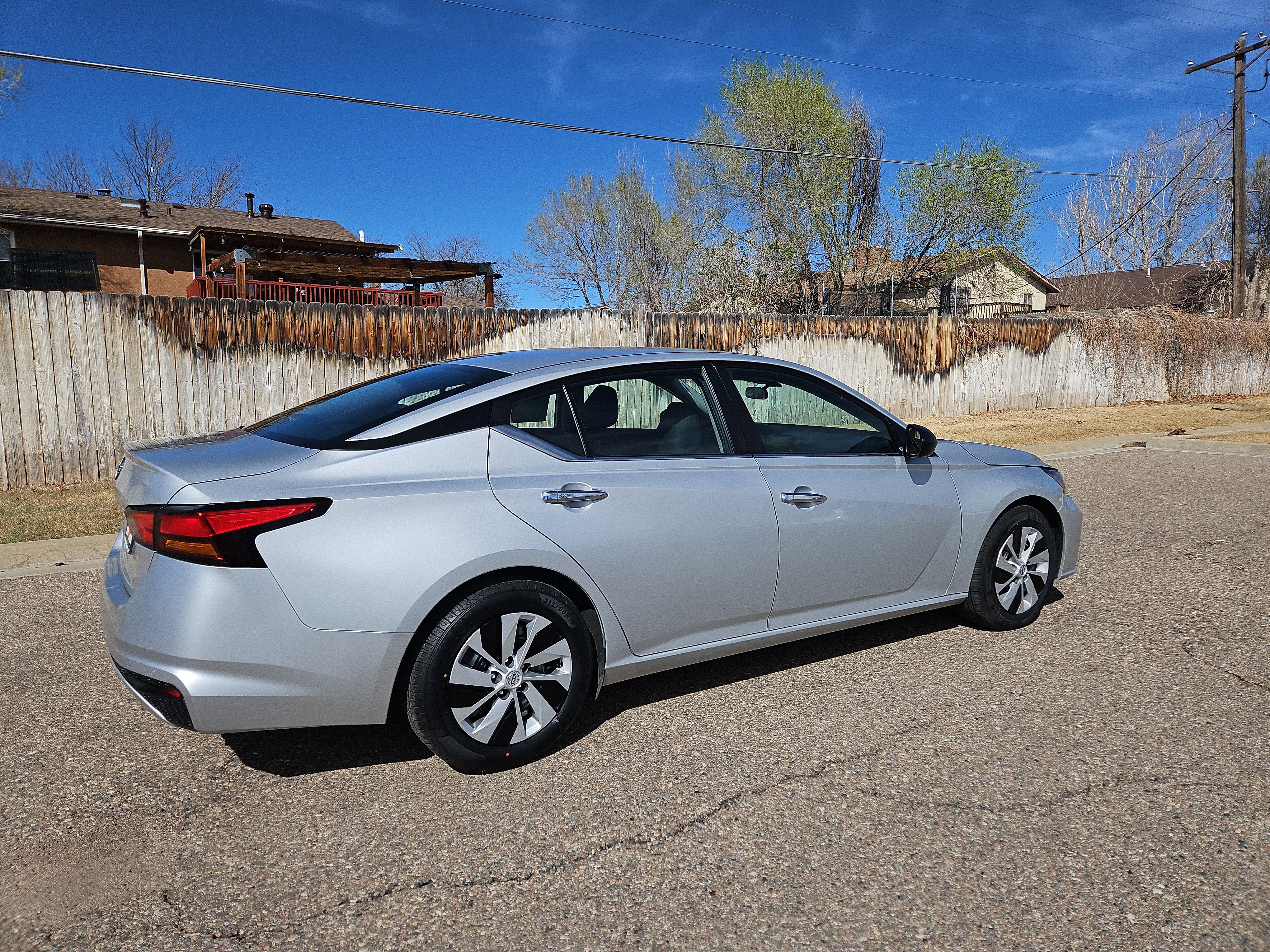 Used 2024 Nissan Altima 2.5 S image 3