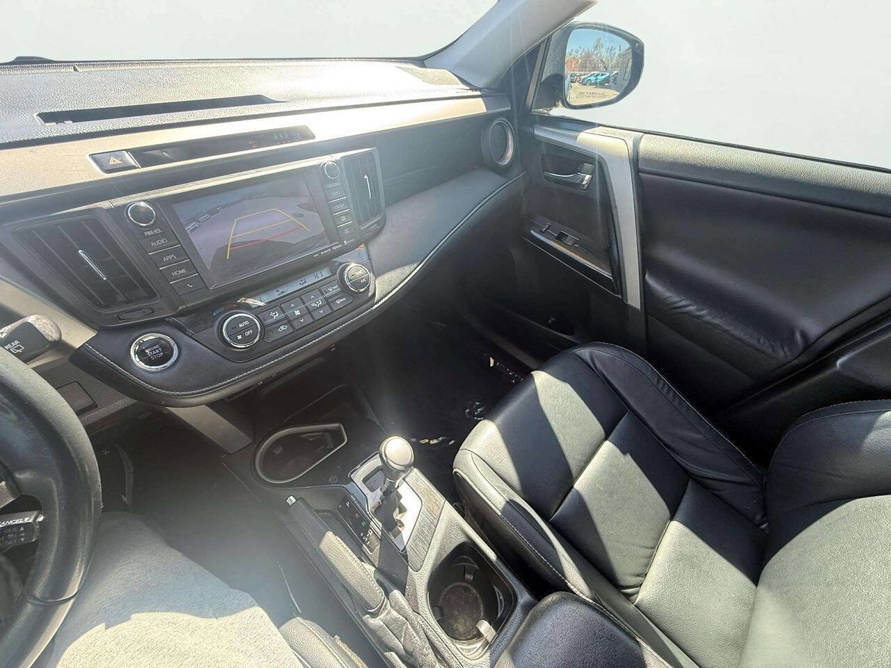 Used 2017 Toyota RAV4 Limited image 19