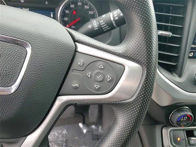 Used 2023 GMC Acadia SLE w/ Driver Convenience Package image 16