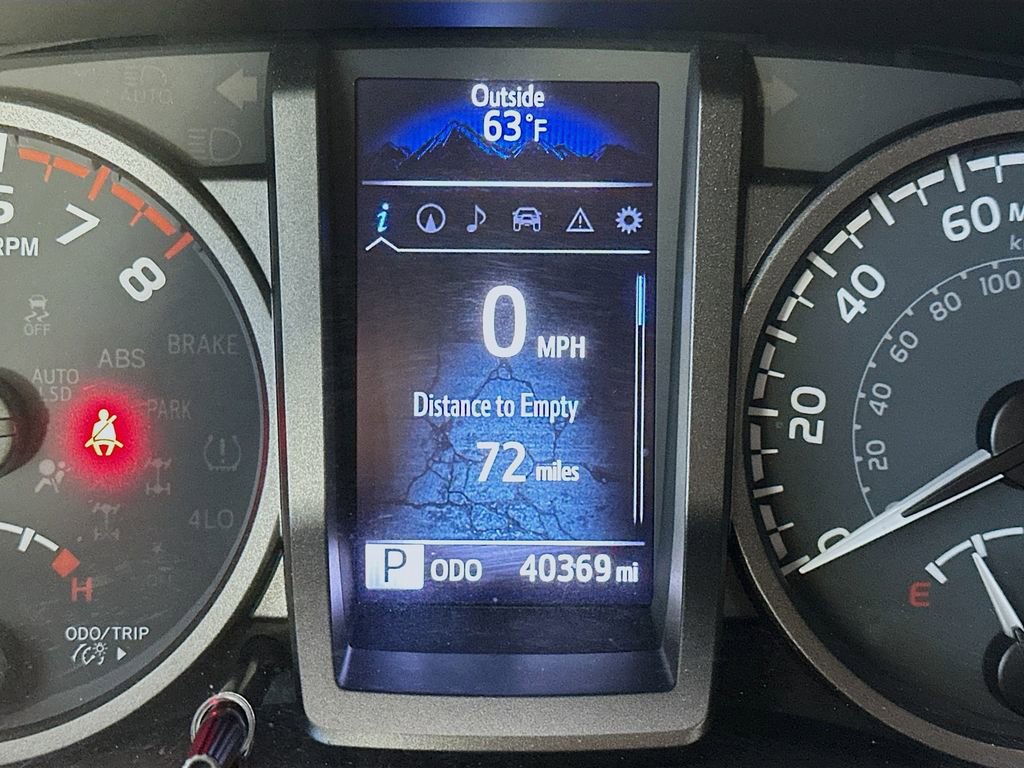 Used 2023 Toyota Tacoma TRD Off-Road w/ TRD Premium Off Road Package AWD/4WD image 15
