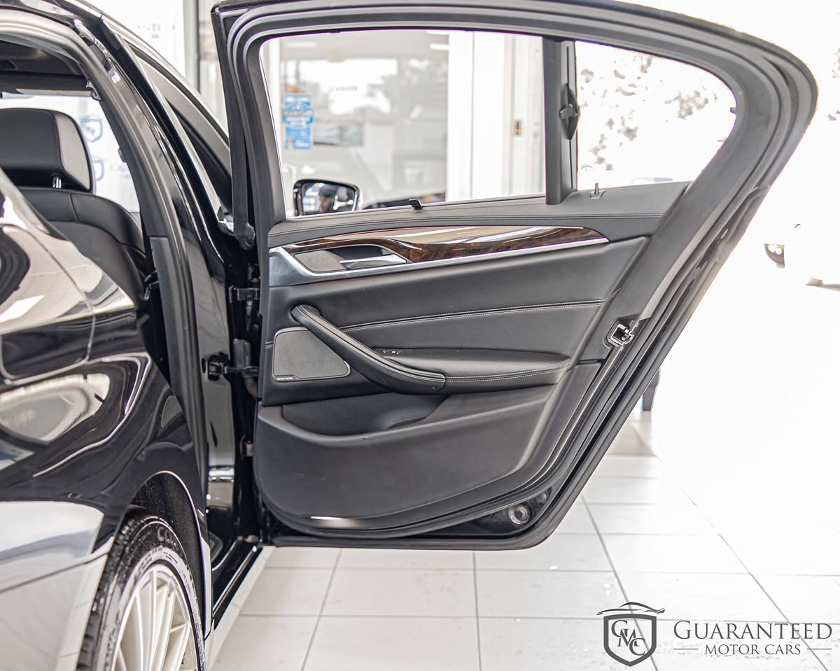 Used 2017 BMW 540i xDrive AWD/4WD image 44