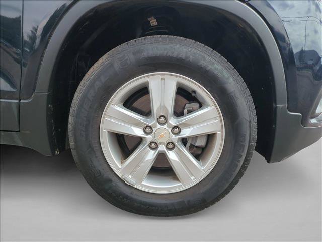 Used 2021 Chevrolet Trax LT AWD/4WD image 21