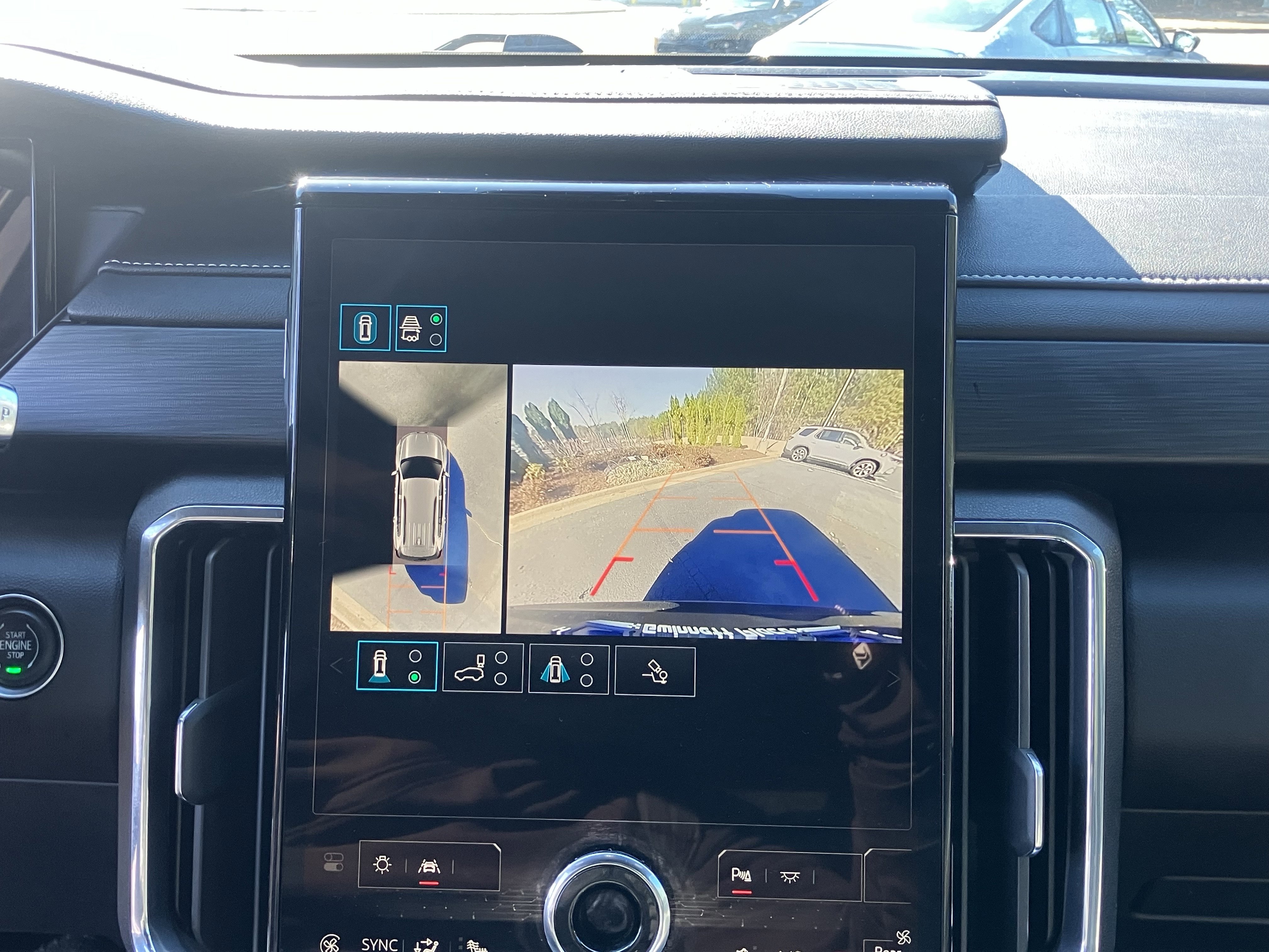 Used 2024 GMC Acadia Elevation image 27