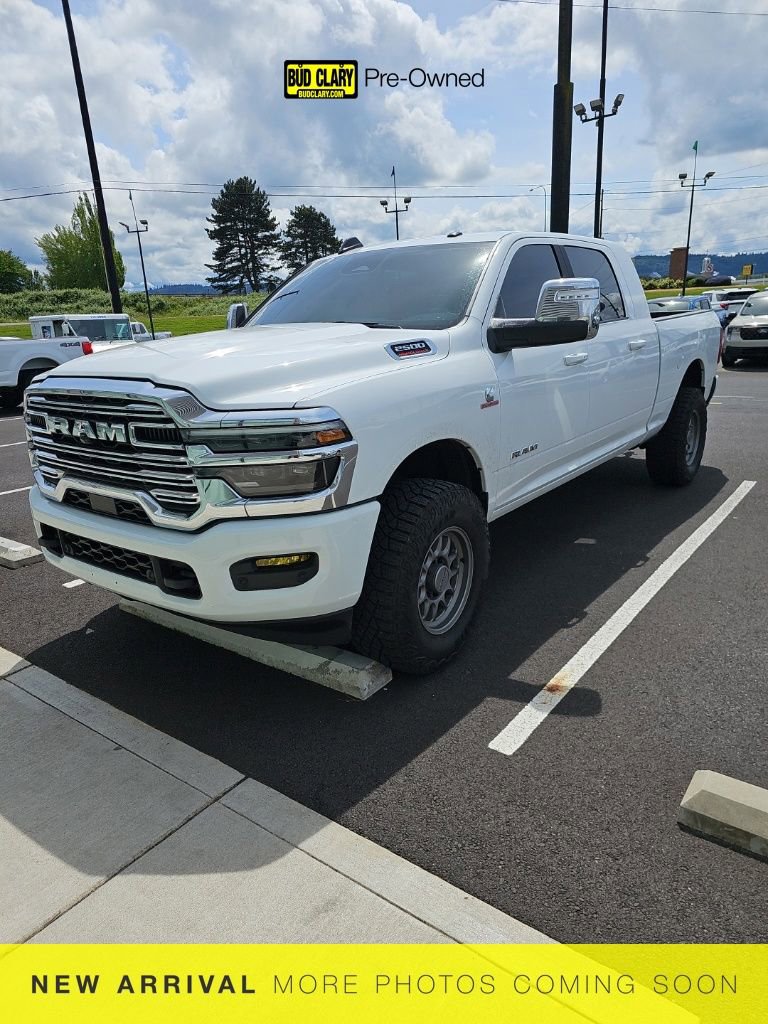 Used 2025 RAM 2500 Laramie AWD/4WD image 1