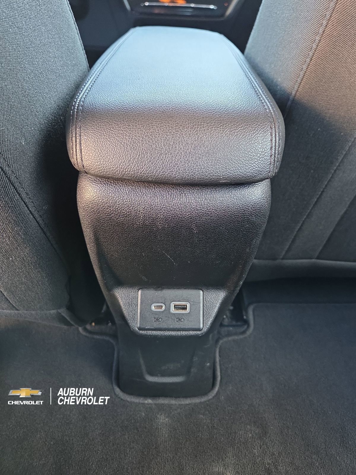 Used 2023 Chevrolet Bolt EUV LT image 23