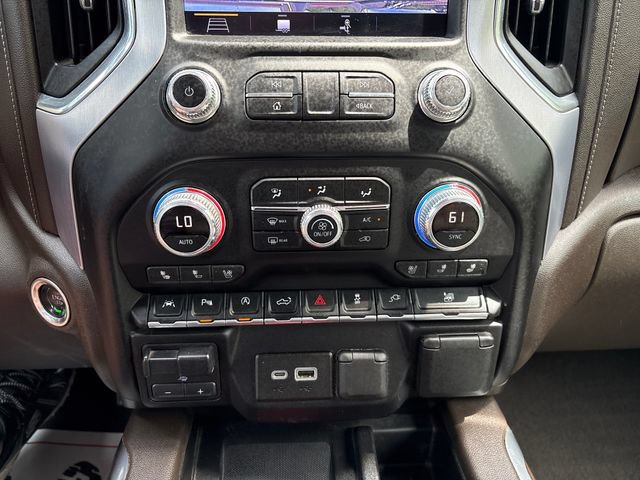 Used 2019 GMC Sierra 1500 SLT w/ SLT Premium Plus Package AWD/4WD image 16