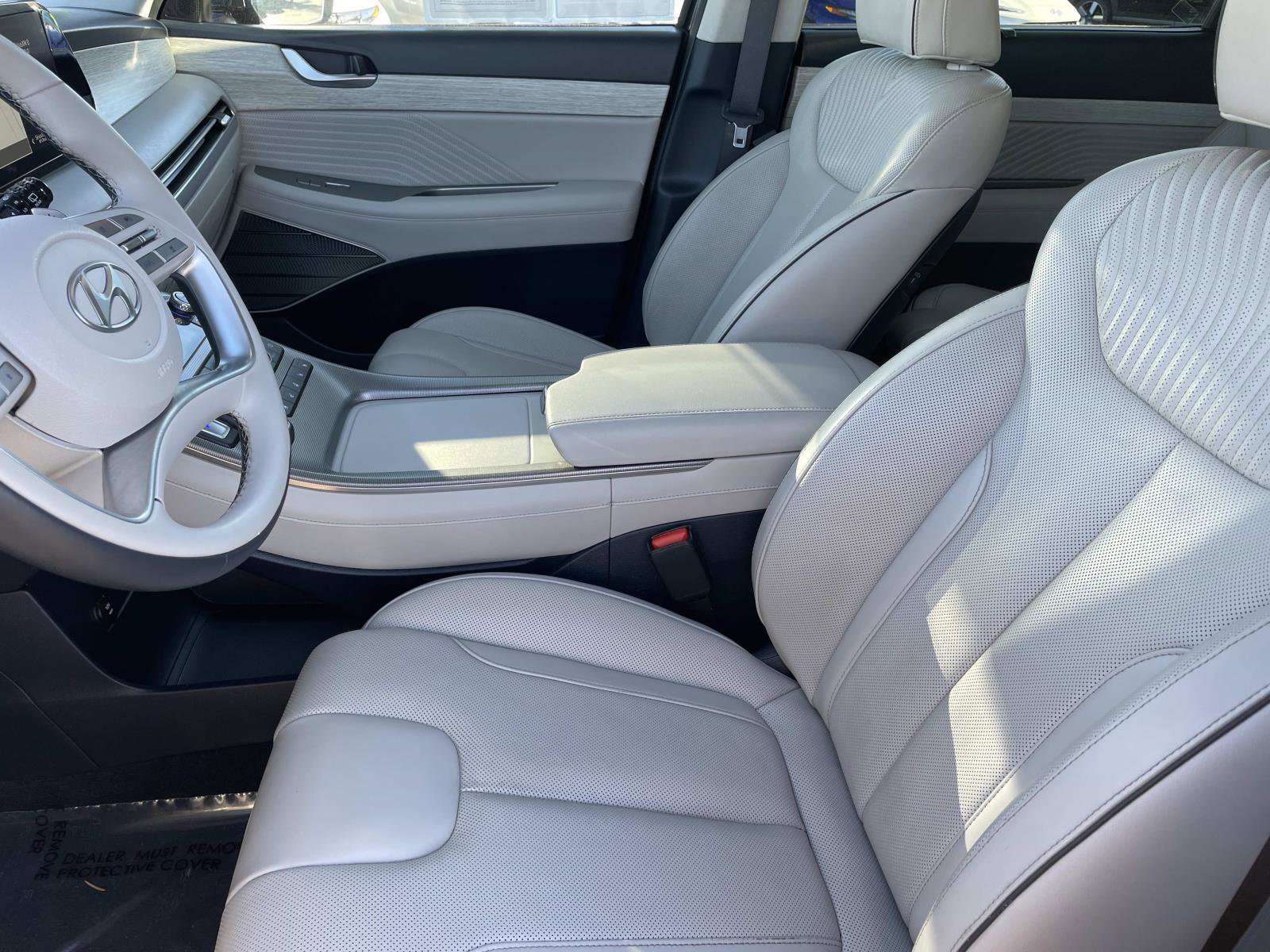 Used 2024 Hyundai Palisade Calligraphy image 22