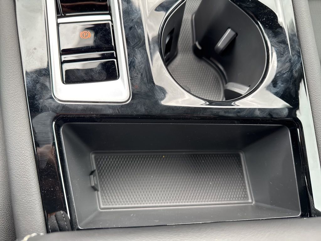 New 2026 Volkswagen Atlas Cross Sport SEL Premium R-Line image 24