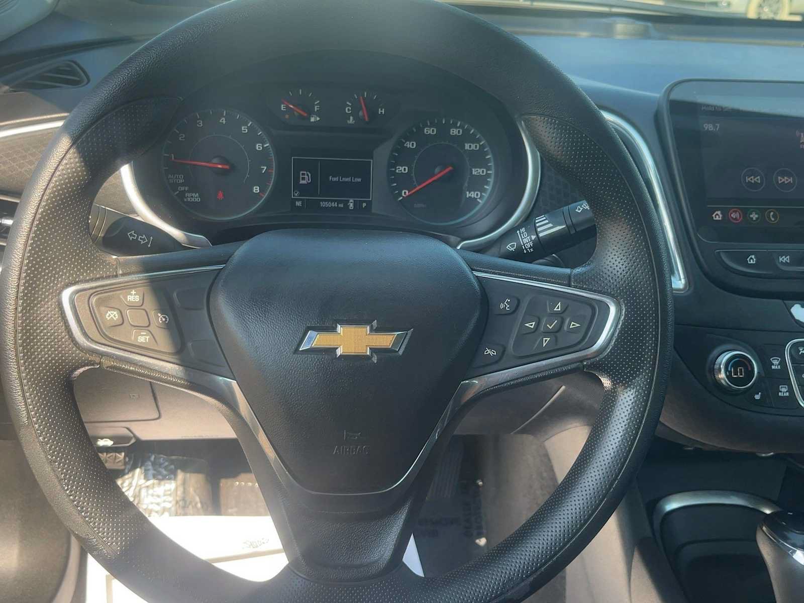 Used 2020 Chevrolet Malibu LT FWD image 16