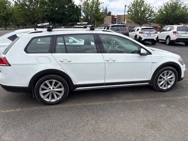 Used 2018 Volkswagen Golf Alltrack AWD/4WD image 6