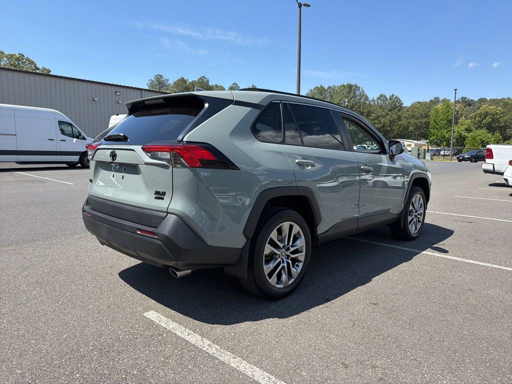 Used 2023 Toyota RAV4 XLE Premium AWD/4WD image 5