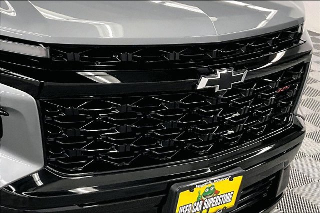 Used 2025 Chevrolet Traverse RS w/ LPO, Floor Liner Package AWD/4WD image 35