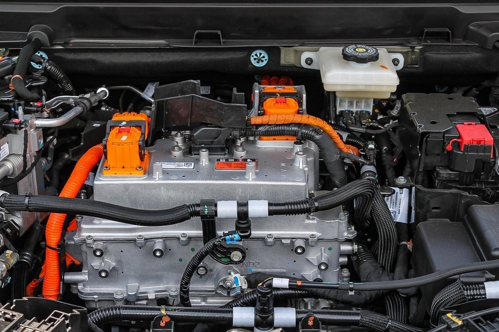 New 2025 Cadillac Optiq Sport 2 image 30