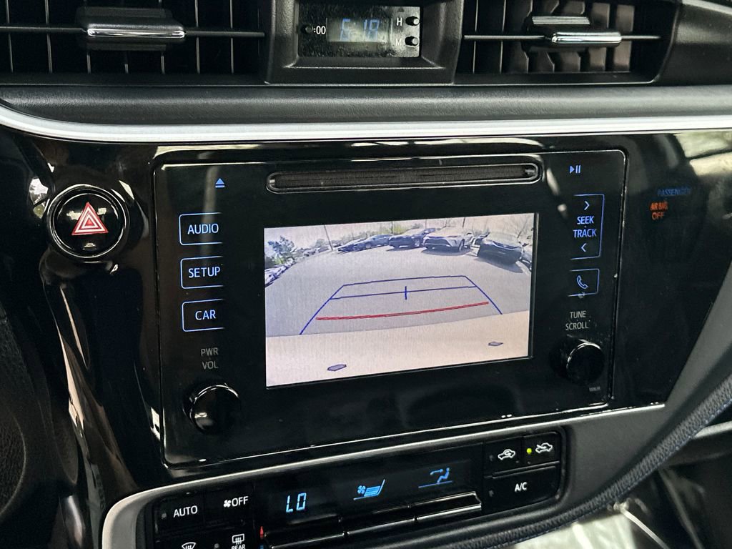 Used 2018 Toyota Corolla SE image 25