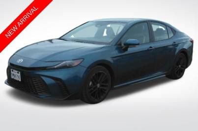 Used 2025 Toyota Camry SE