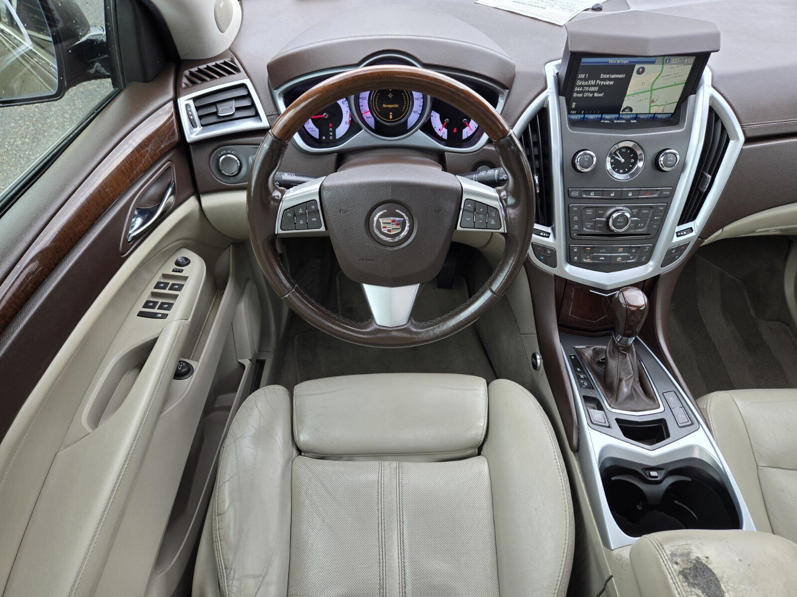 Used 2011 Cadillac SRX Luxury FWD image 10
