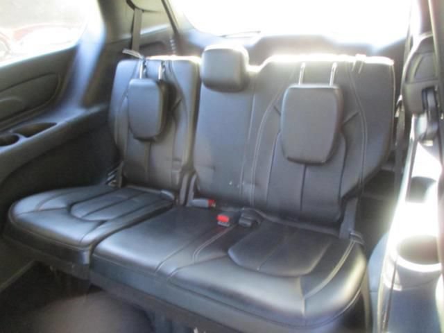 Certified 2025 Chrysler Pacifica Select FWD image 5