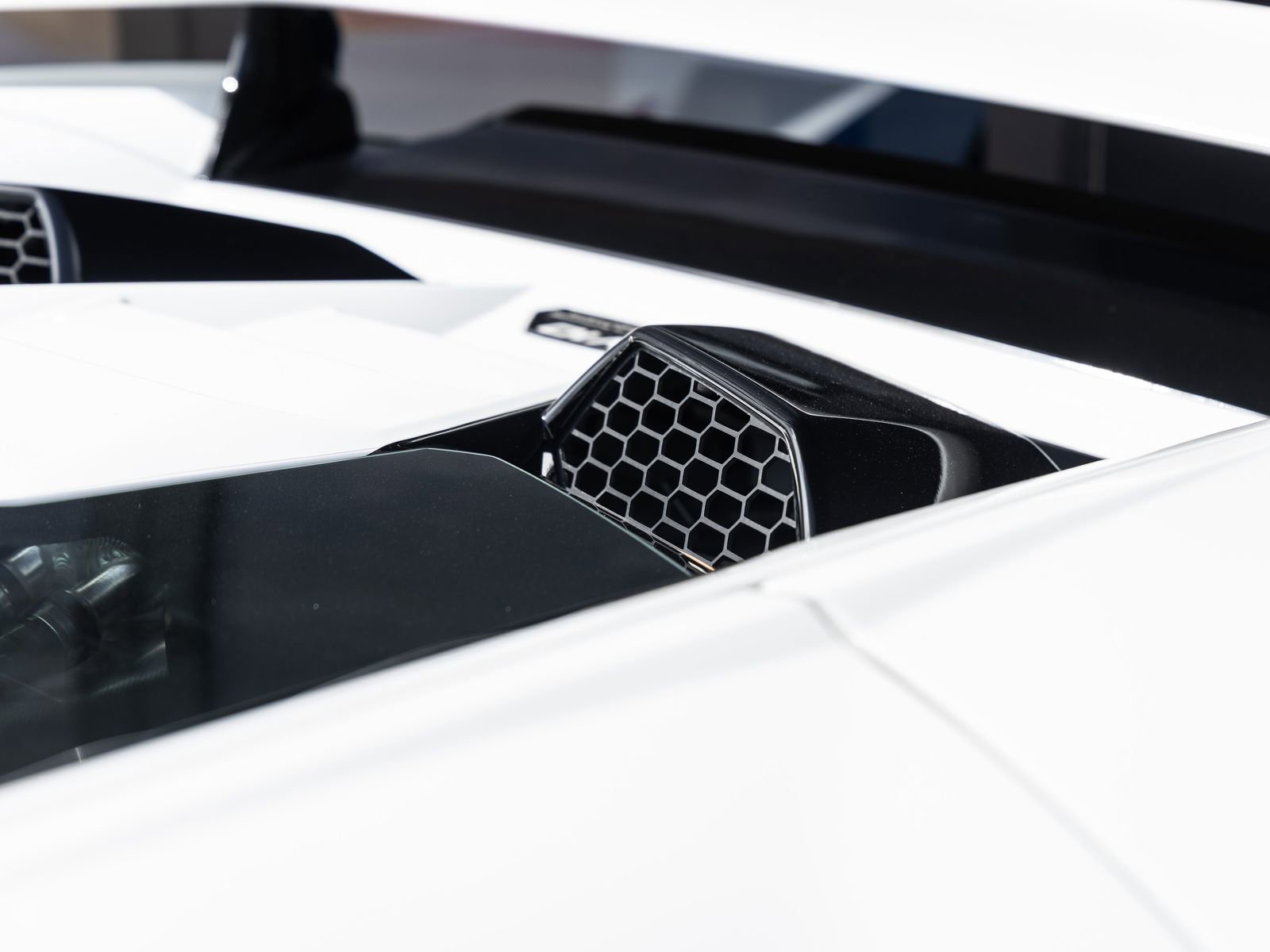 Used 2023 Lamborghini Huracan Tecnica RWD image 23