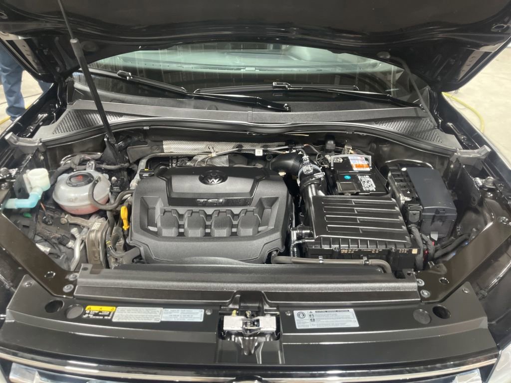 Used 2019 Volkswagen Tiguan SE w/ Panoramic Sunroof Package image 21