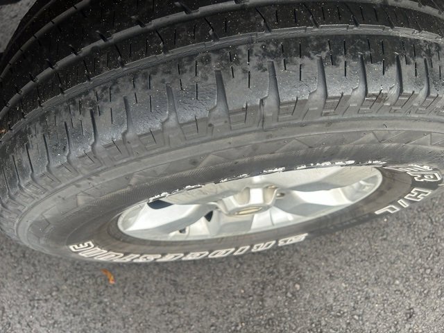 Used 2012 Nissan Frontier SV w/ SV Premium Utility Pkg image 6