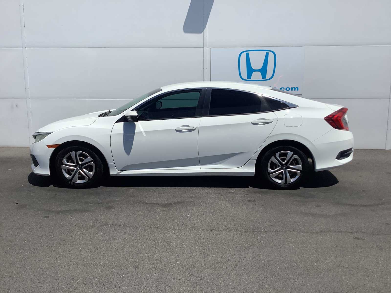 Used 2016 Honda Civic LX image 2