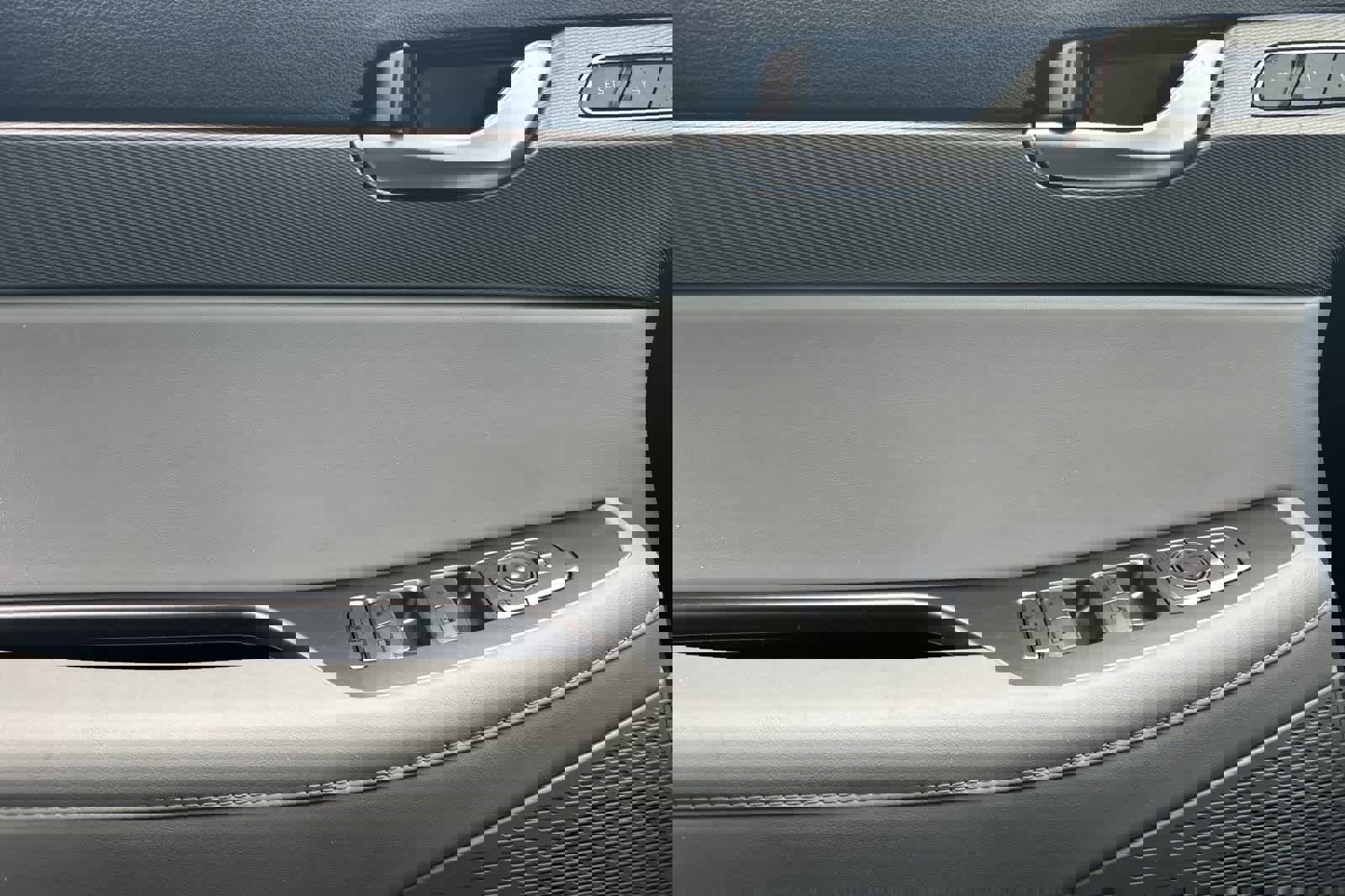 Used 2022 Hyundai Palisade SEL w/ Premium Package image 12