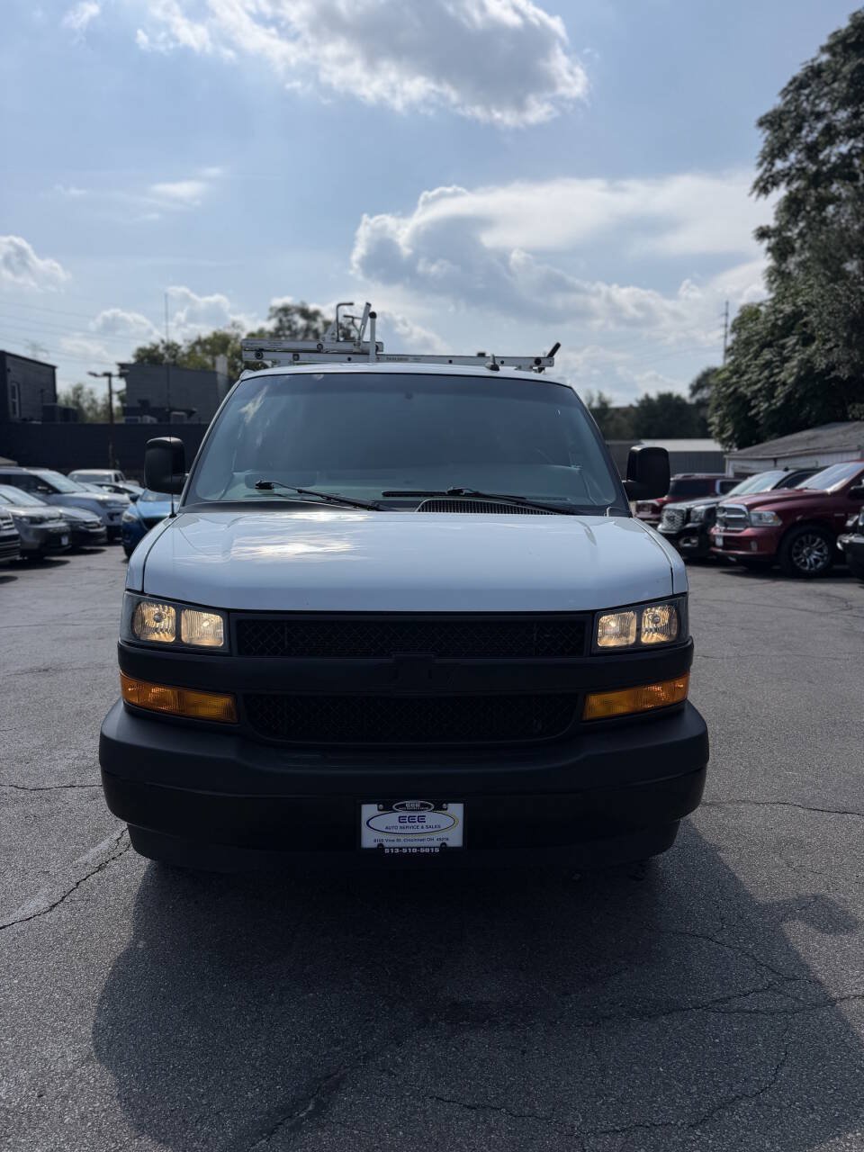 Used 2019 Chevrolet Express 2500 w/ Safety Package RWD image 3