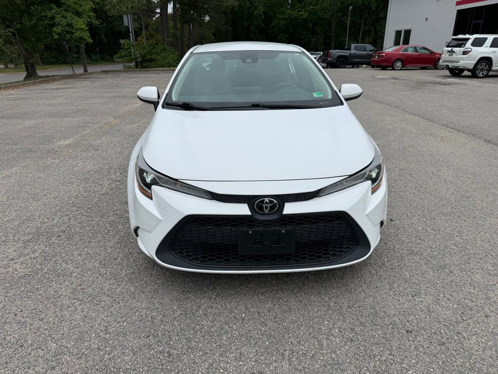 Certified 2022 Toyota Corolla LE FWD image 2