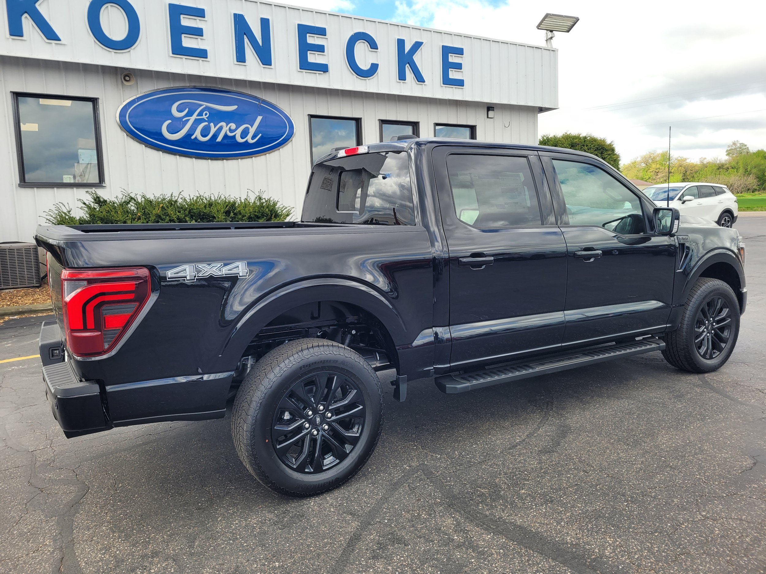 New 2026 Ford F150 Lariat w/ Equipment Group 501A Mid AWD/4WD image 7