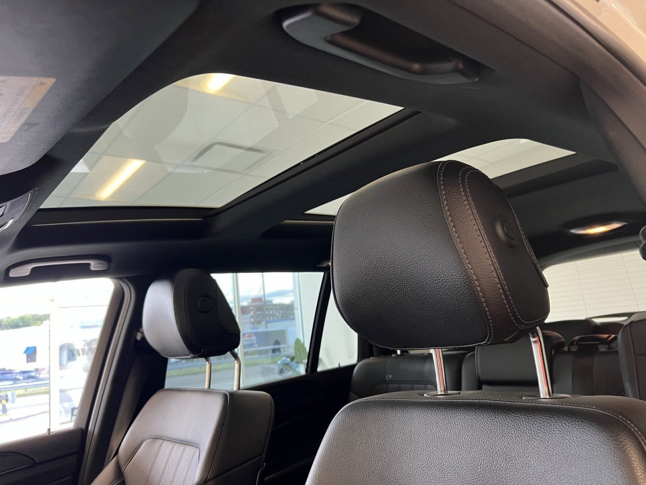 Used 2018 Mercedes-Benz GLS 450 4MATIC image 30