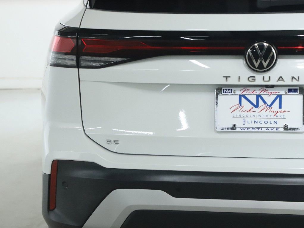 Used 2025 Volkswagen Tiguan SE image 41